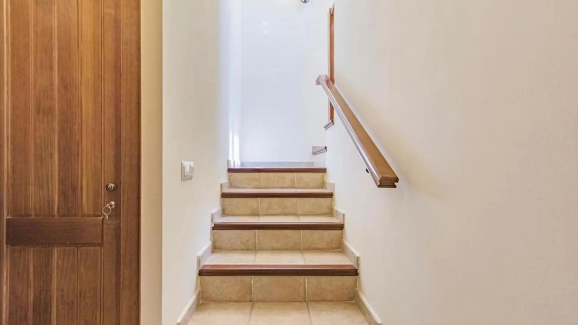 Luminoso Alhambra View Suite - El Laurel غرناطة 0*,  إسبانيا